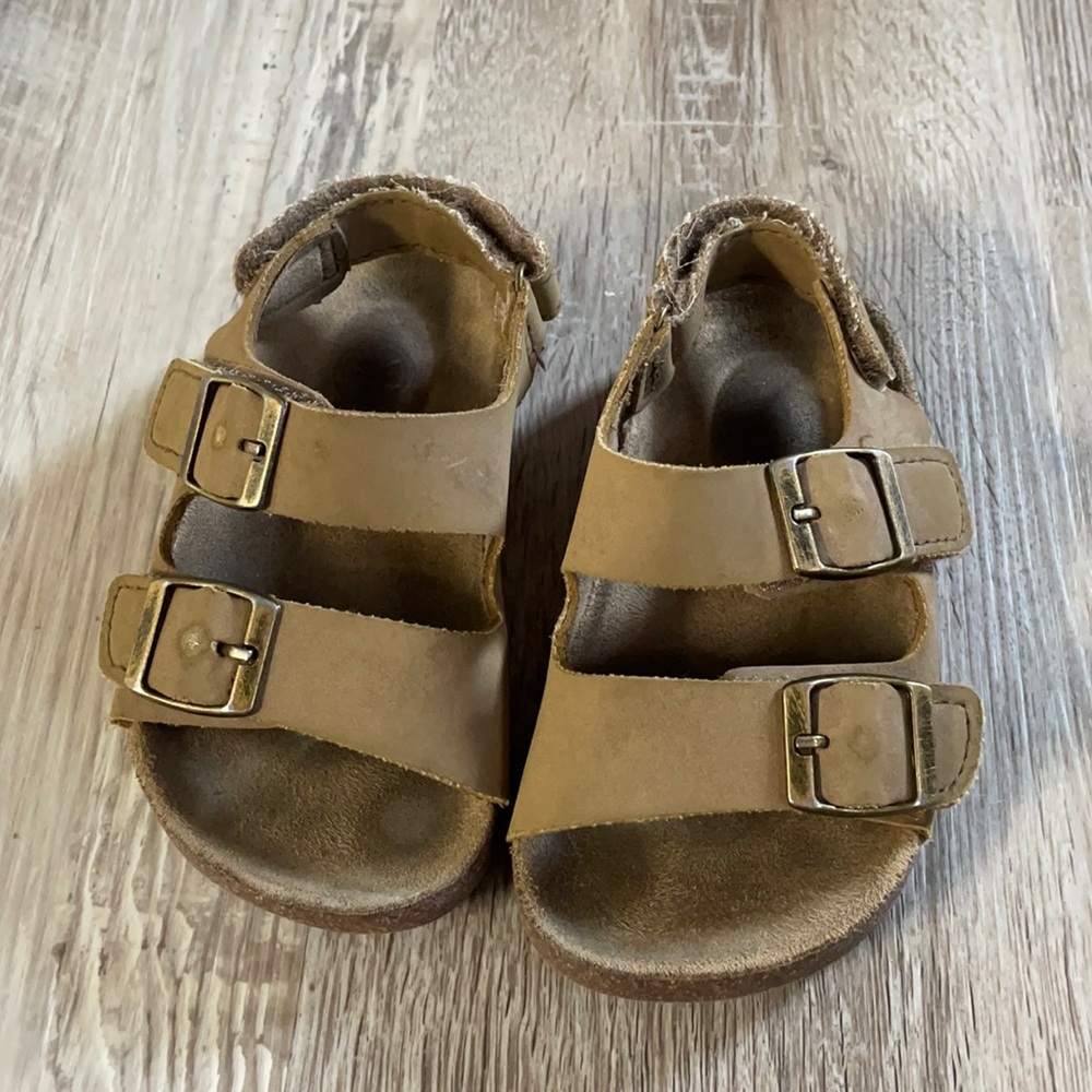 Summer sandals